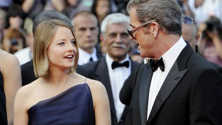 Jodie Foster, Mel Gibson - Red Steps - The Beaver © AFP