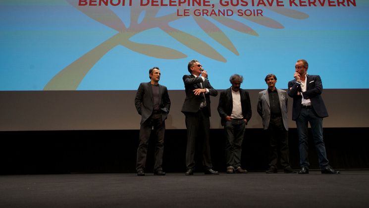 Film cast - Presentation - Le Grand Soir © FIF/LF