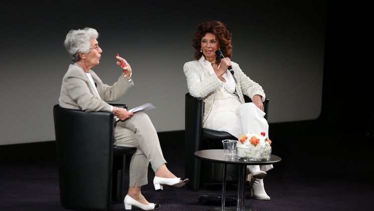 Danièle Heymann et Sophia Loren - Leçon d'actrice © FDC / M. Petit