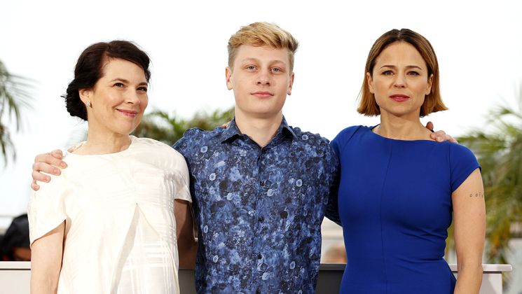 Anne Dorval, Antoine-Olivier Pilon and Suzanne Clément - Photocall - Mommy © FDC / C. Duchene