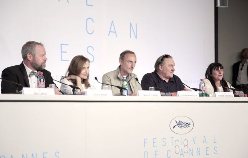 Film crew - Press conference - Valley of Love © FDC / Mathilde Petit
