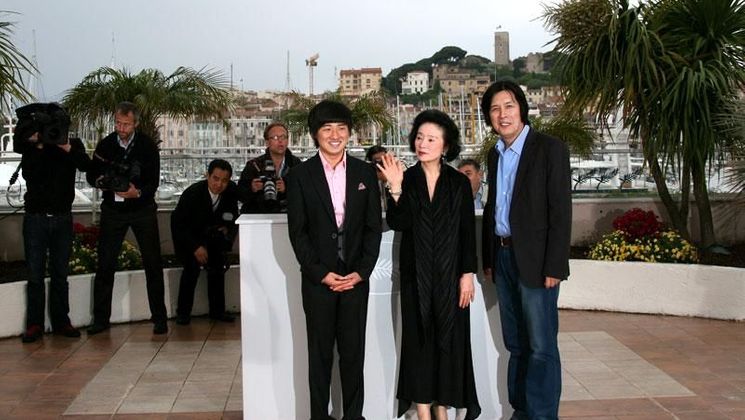 Lee David, Yun Jung Hee, Lee Changdong - Photocall - Poetry © AFP