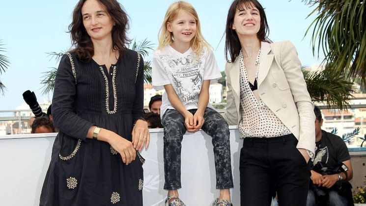 Julie Bertuccelli, Morgana Davies, Charlotte Gainsbourg - Photocall - The Tree © AFP