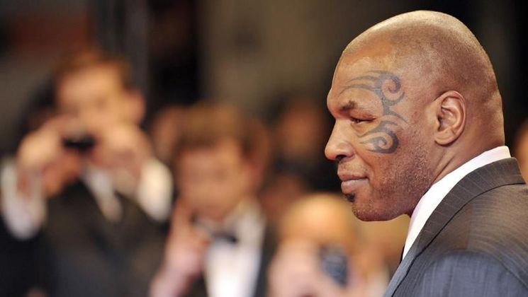 Mike Tyson, Climbing of the Steps of the film Tyson © AFP
