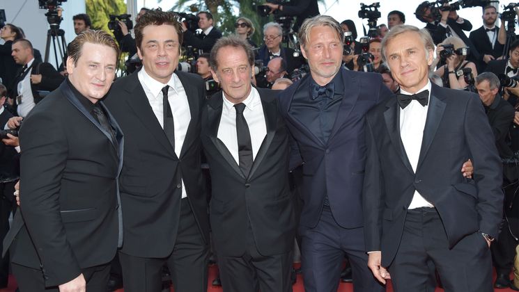 Christoph Waltz, Mads Mikkelsen, Vincent Lindon, Benicio del Toro and Benoît Magimel - 70th Anniversary Evening © Pascal Le Segretain / Getty Images