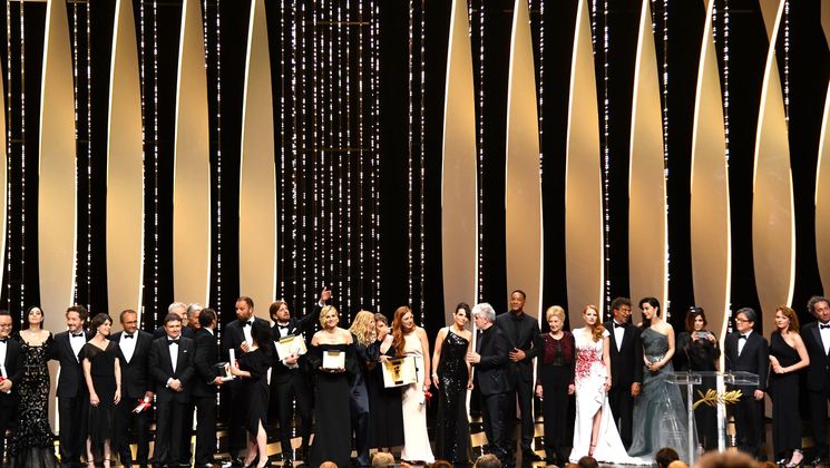 The Jury and the 2017 winners © Alberto Pizzoli / AFP