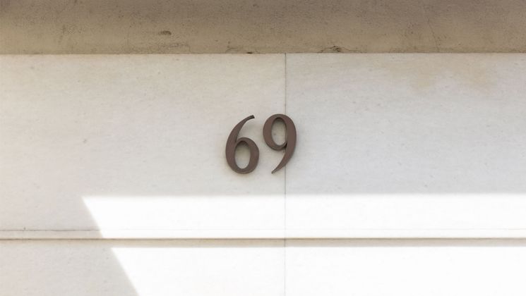 69 - The address © Léo Laumont