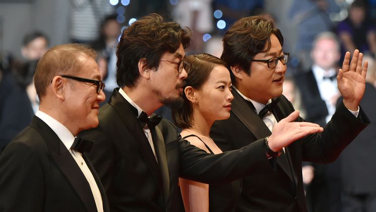 Kunimura Jun, Na Hong-Jin, Chun Woo Hee et Kwak Do Won - Goksung (The Strangers) © Alberto Pizzoli / AFP