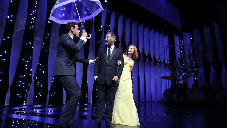Laurent Lafitte, Vincent Lindon and Jessica Chastain © Valery Hache / AFP