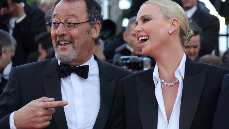 Jean Reno et Charlize Theron - The Last Face © Valéry Hache / AFP