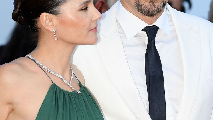 Virginie Ledoyen et  Benicio Del Toro – Closing Ceremony © Pascal Le Segretain/Getty Images