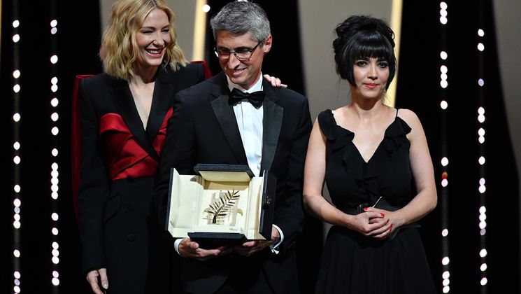 Fabrice Aragno et Mitra Farahani pour Livre d'Image - Palme d’or spéciale - avec Cate Blanchett © Alberto Pizzoli/AFP