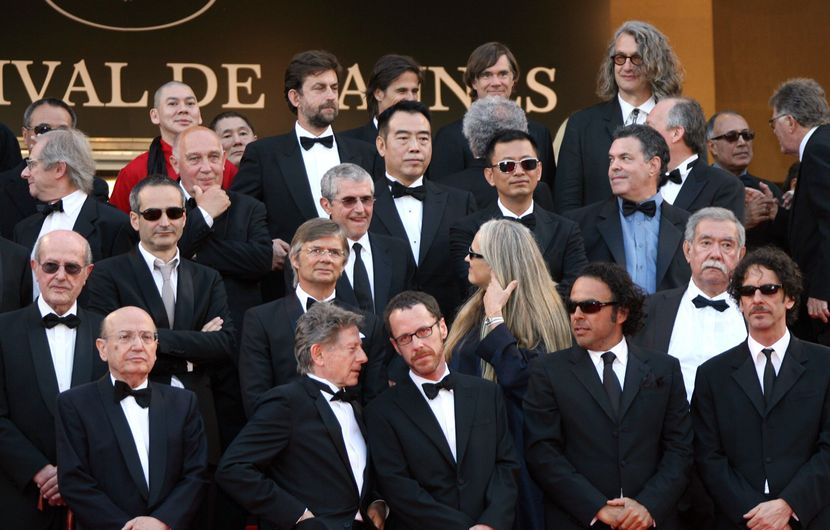2007 - On the Festival's 60th anniversary, 35 of the world's greatest directors, including Alejandro G. Iñárritu, walk the steps of the Palais des Festivals © A-C Poujoulat/AFP
