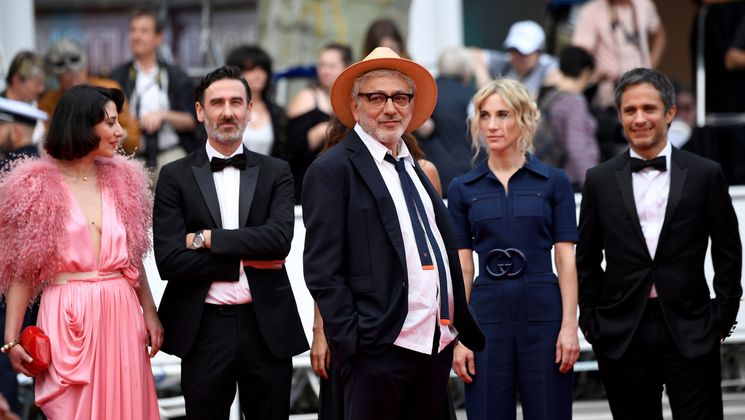 Elia Suleiman and the team of the movie  It Must Be Heaven © Christophe Simon / AFP