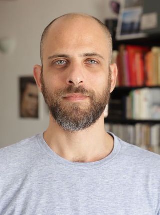 Yuval AHARONI
