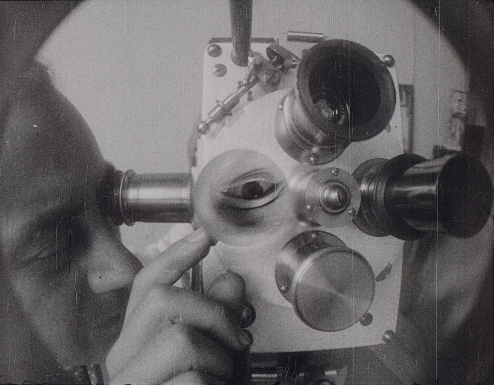 Photo du film RETURN TO REASON de Man Ray © Man Ray 2015 Trust / ADAGP, Paris 2023