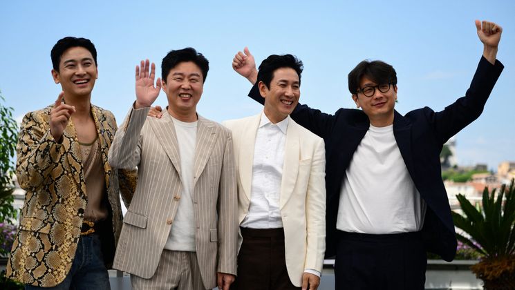 Ju Ji-Hoon, Kim Hie Won, Lee Sun-Kyun & Kim Tae-Gon (PROJECT SILENCE) - Photocall © CHRISTOPHE SIMON / AFP

