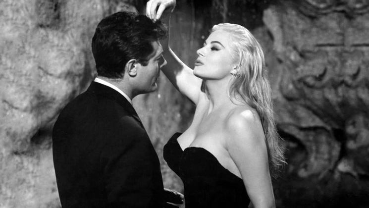 Marcello Mastroianni and Anita Ekberg in La Dolce Vita by Federico Fellini © Pathé Distribution