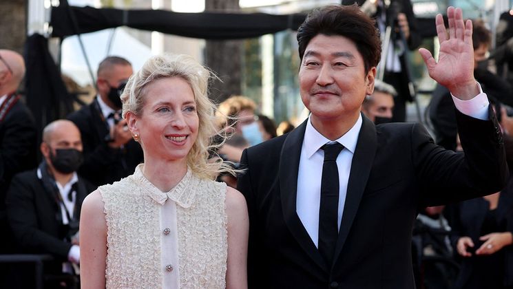 Jessica Hausner and Song Kang Ho - Members of the Feature Films Jury © Valery Hache / AFP
