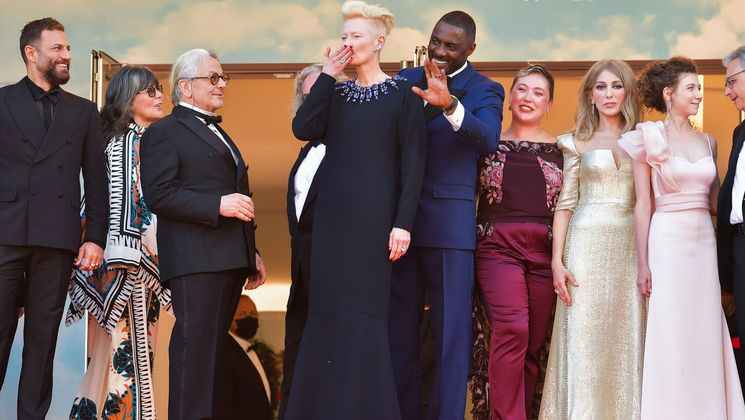 Tilda Swinton & Idriss Elba - Red Carpet entrance of Three Thousand Years Of Longing © Dominique Charriau / Getty / WireImage