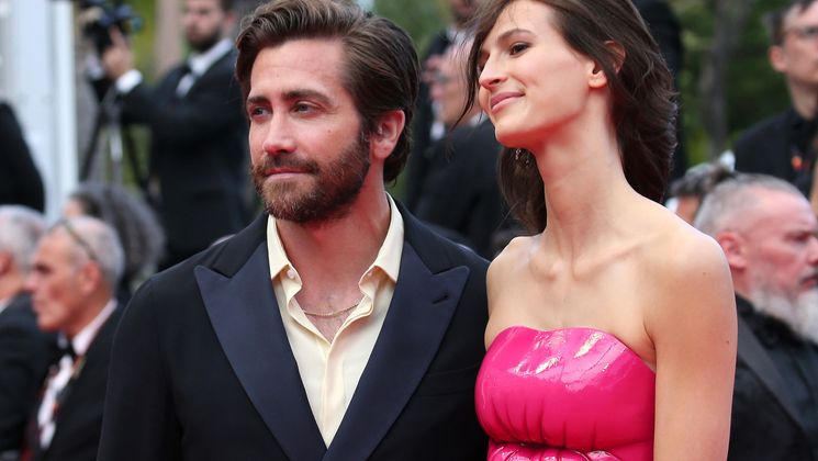 Jake Gyllenhall, Jeanne Cadieu - Red carpet entrance of the 75th anniversary party of the Festival de Cannes © Gisela Schober / Getty