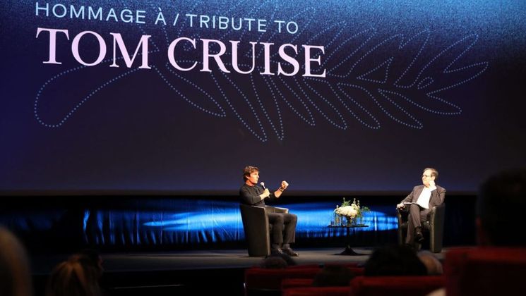 Tribute to Tom Cruise © Joachim Tournebize / FDC