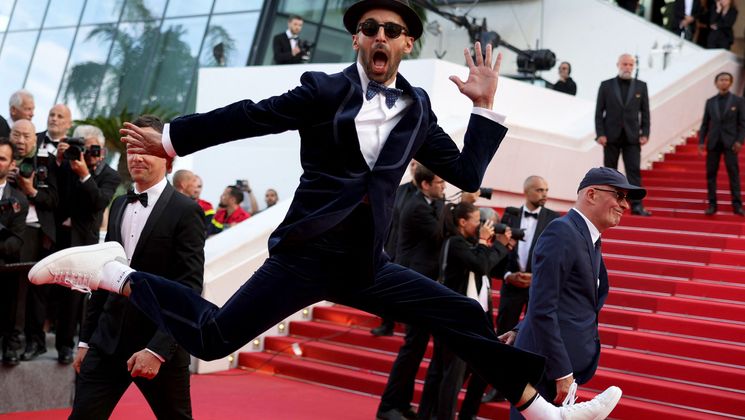 JR - Red carpet entrance of the 75th anniversary party of the Festival de Cannes © Valery HACHE / AFP