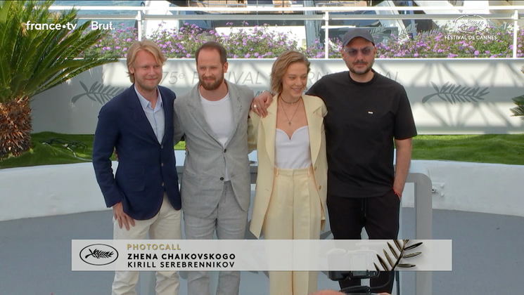 Olivier Assayas, Alicia Vikander - Irma Vep - Festival de Cannes