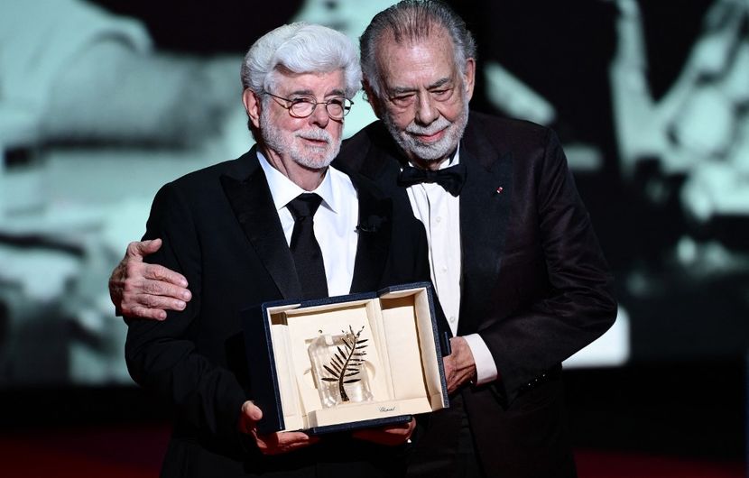 George Lucas - Palme d'or d'honneur, remise par Francis Ford Coppola  © Christophe SIMON / AFP