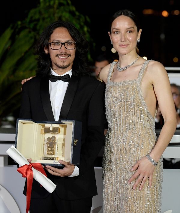 Pham Tien An, 2023 Caméra d'or winner and Anaïs Demoustier, President of the Caméra d'or © Kristy Sparow / Getty Images